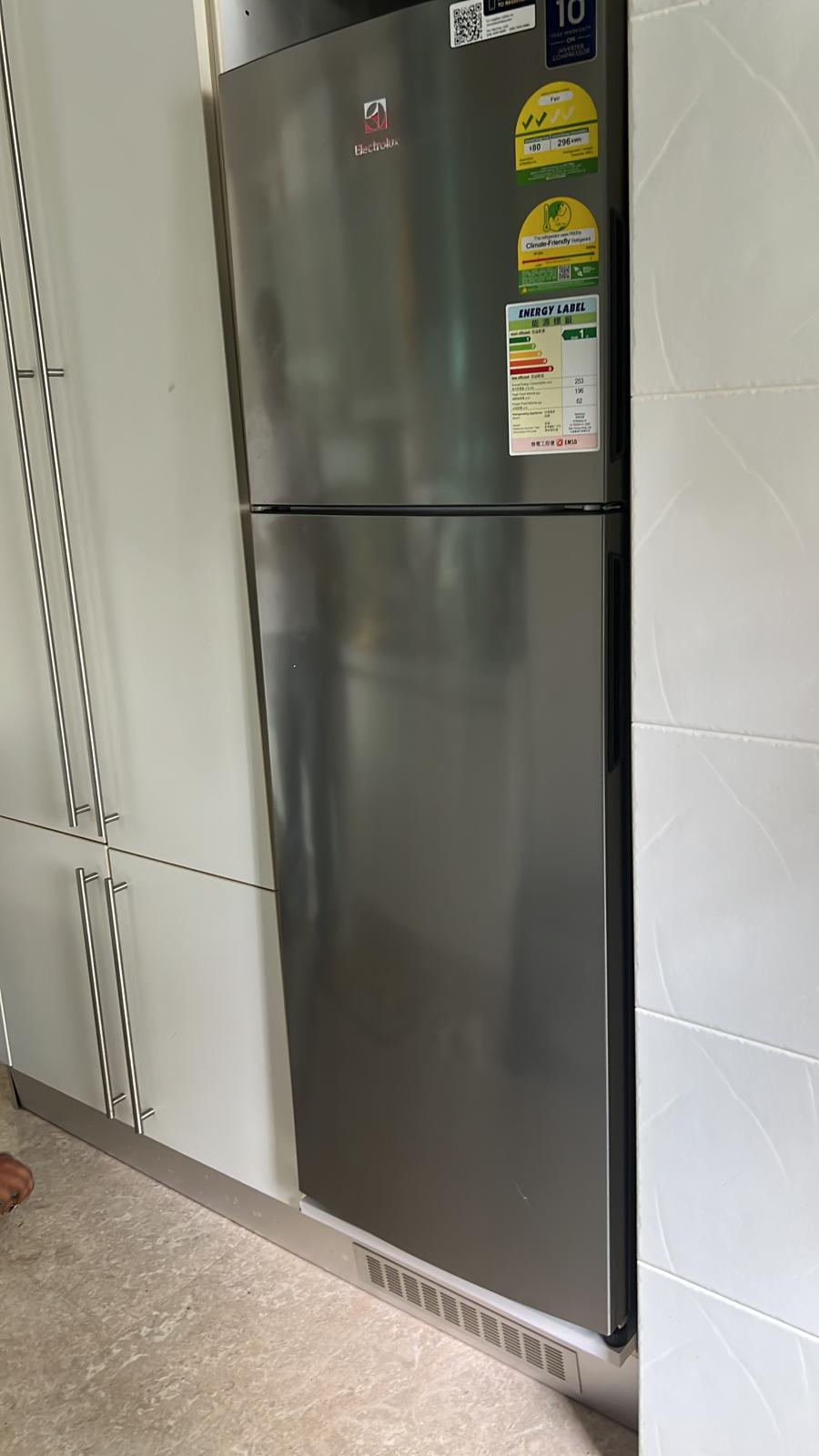 Existing Built-in fridge change to expose new fridge